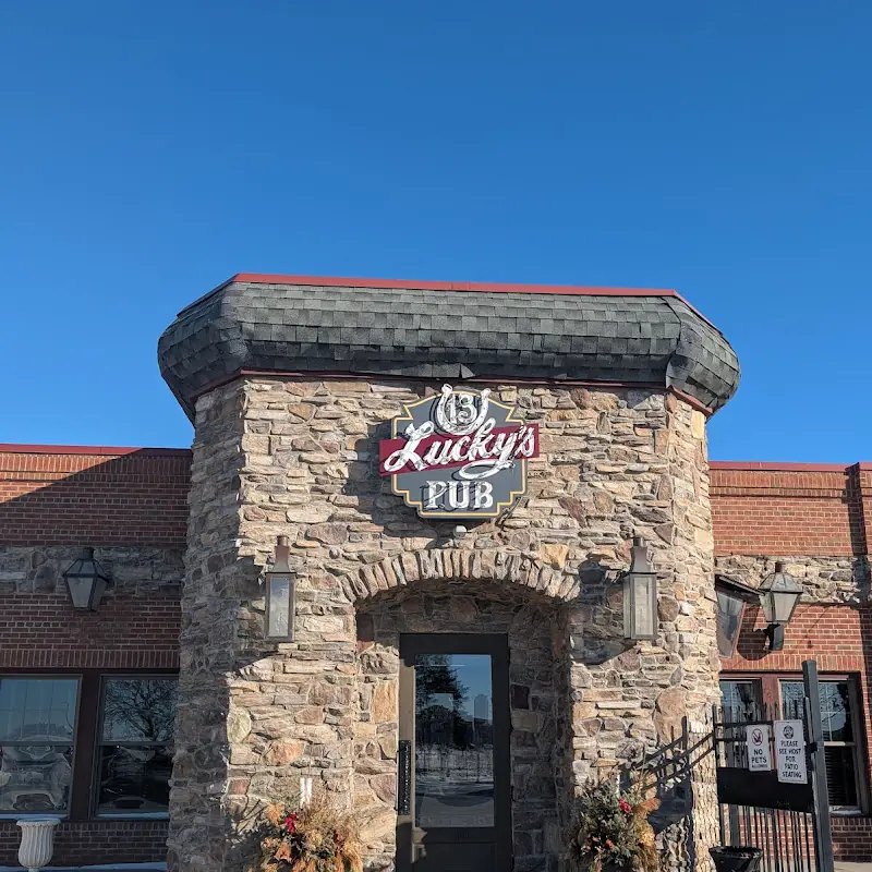 Lucky's 13 Pub