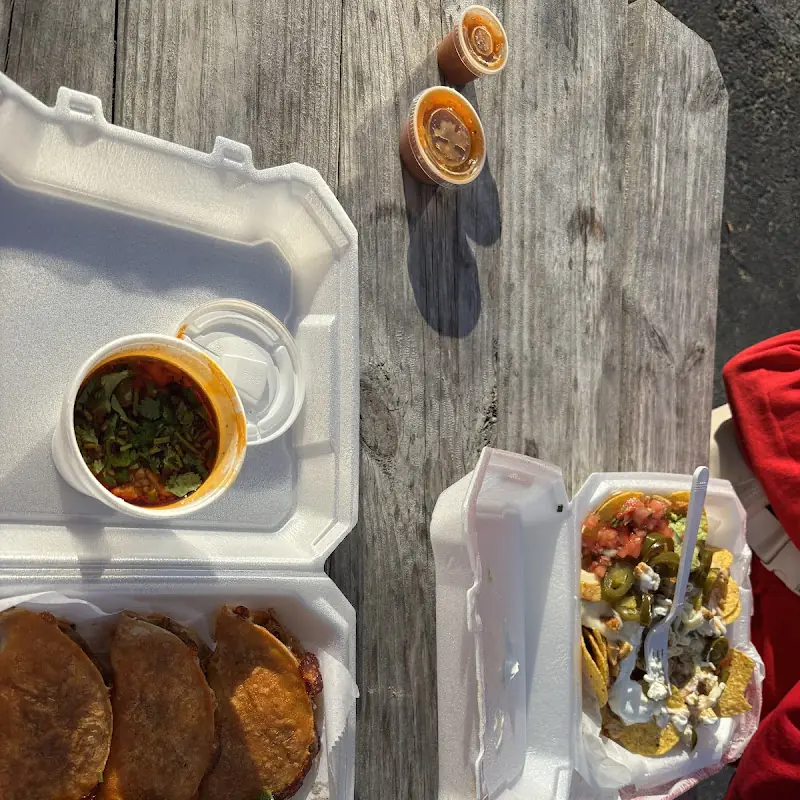 Lonchera Azteca