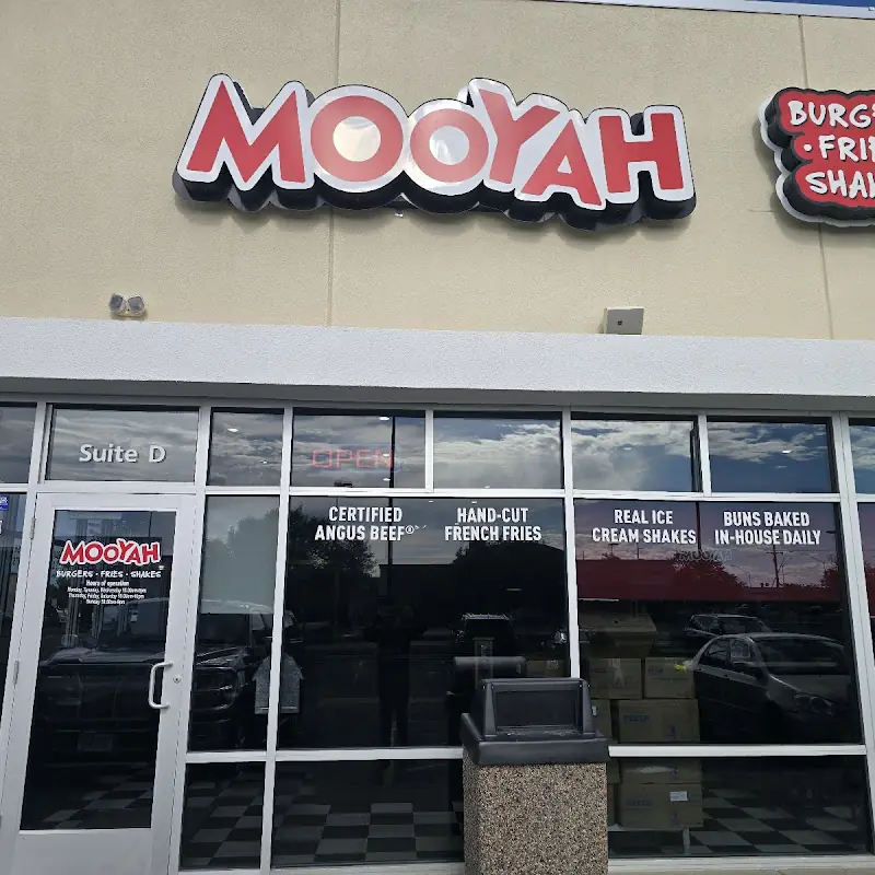 MOOYAH Burgers, Fries & Shakes