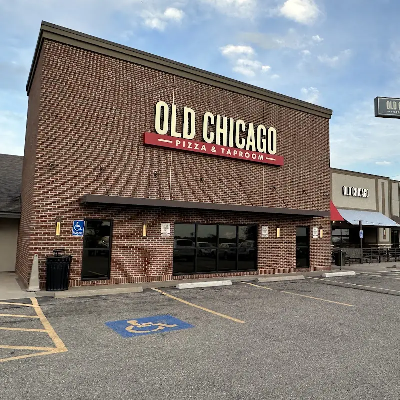 Old Chicago Pizza + Taproom