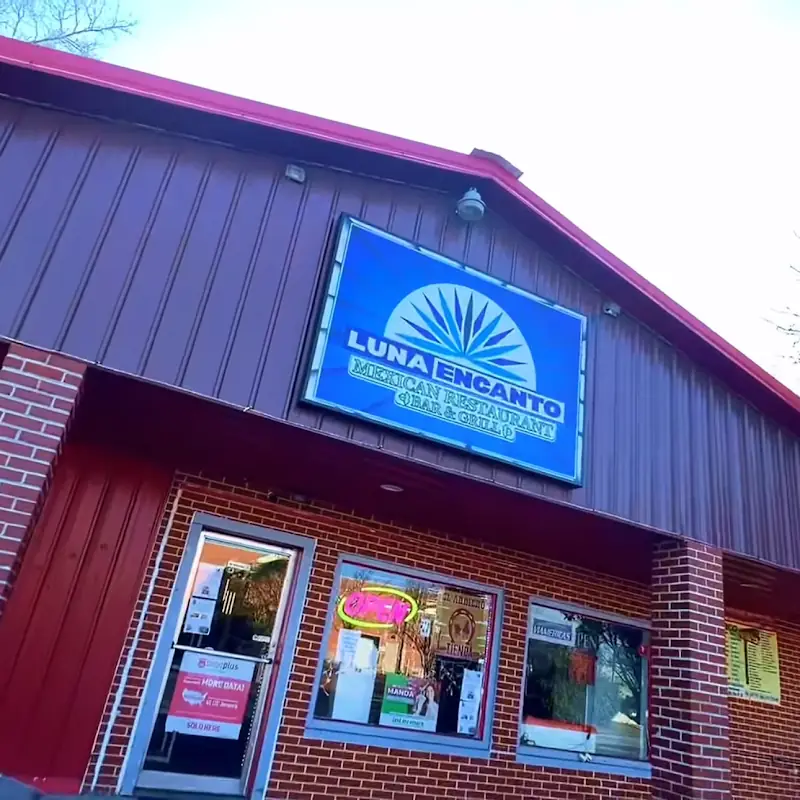Luna encanto mexican restaurant bar & grill