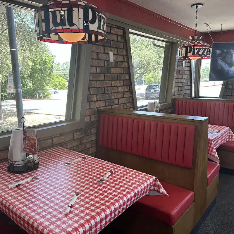 Pizza Hut
