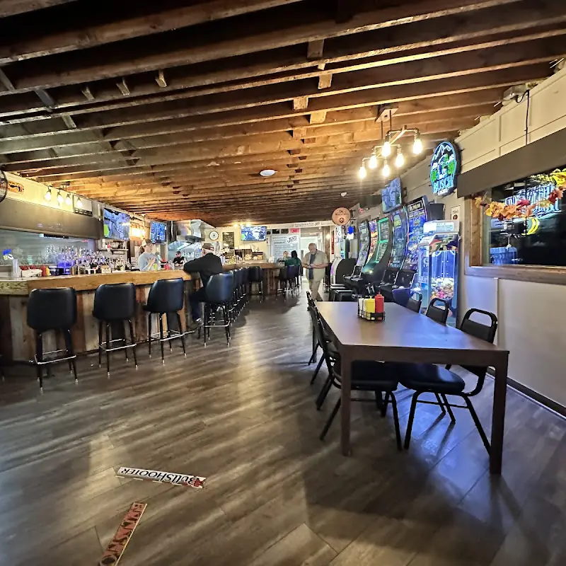 J&M’s Bar & Grill