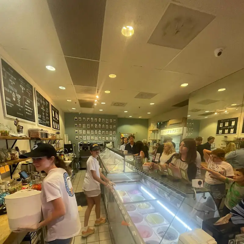 Sarah's Handmade Ice Cream River Road