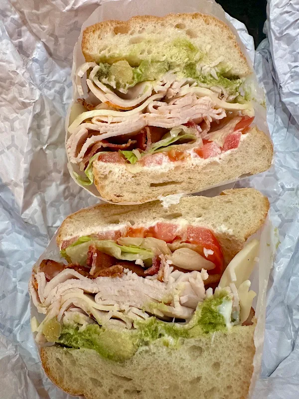 Davelli's (Laurel) Bagel Cafe