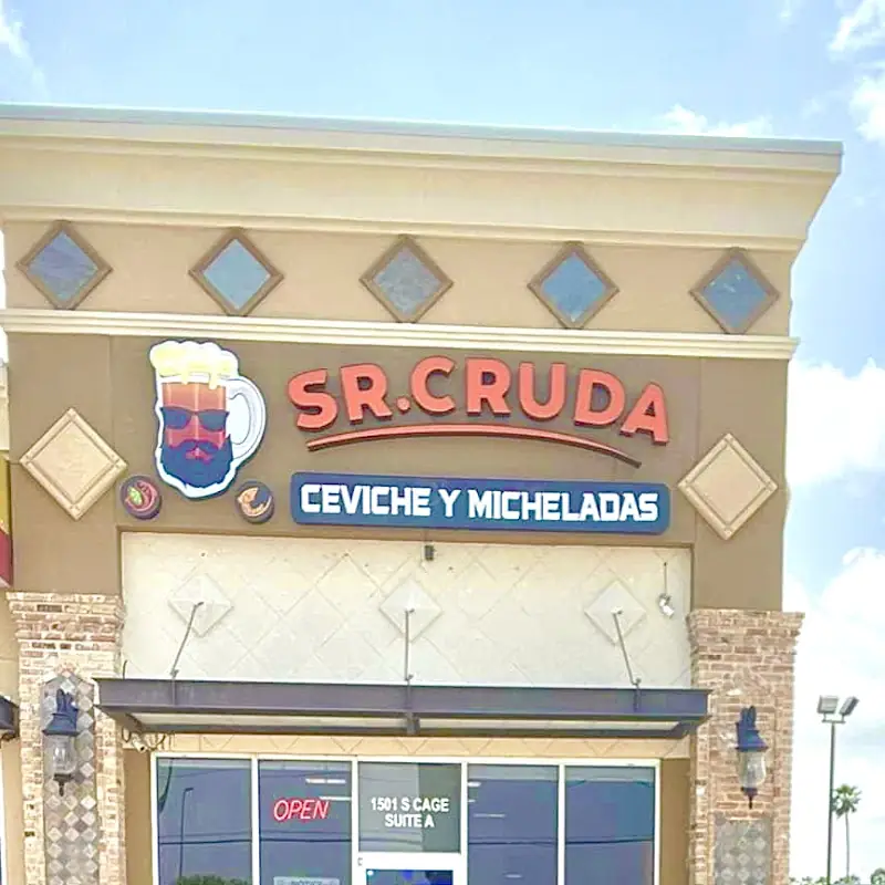 Sr. Cruda Ceviche and Micheladas