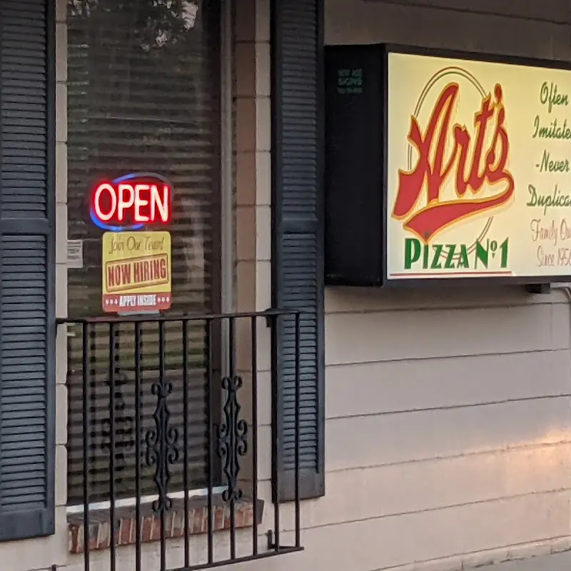 Art's Pizza