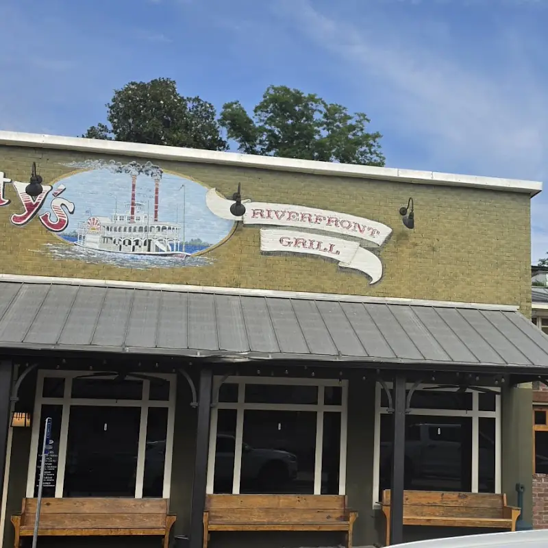 Rusty's Riverfront Grill