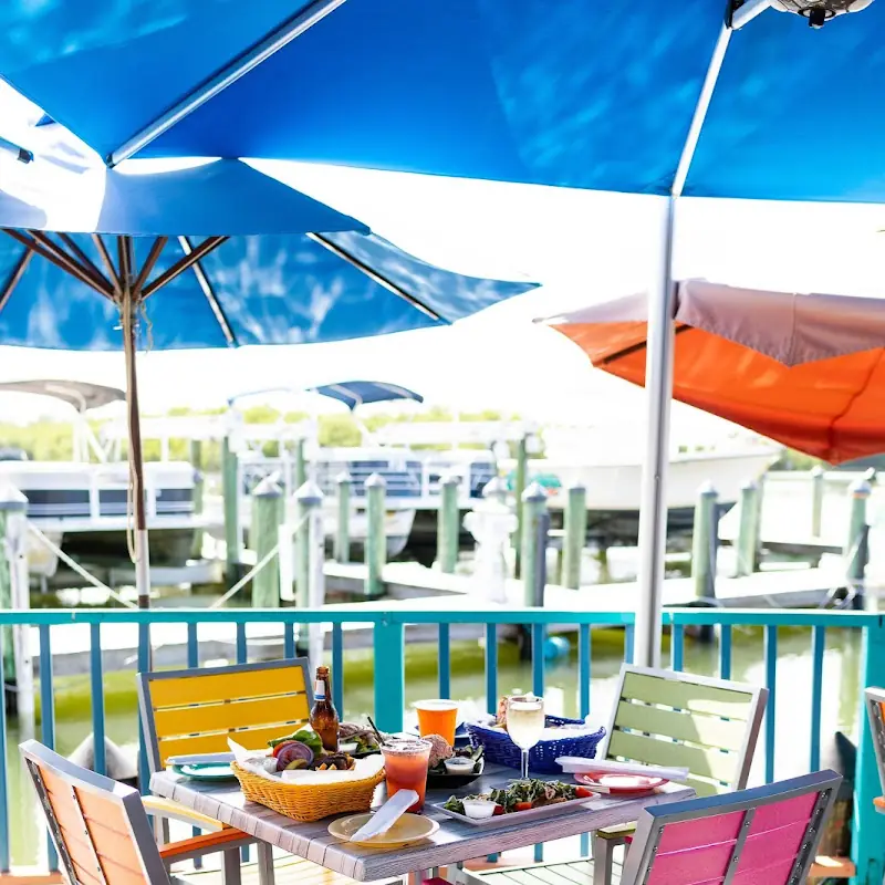Island Gypsy Cafe & Marina Bar