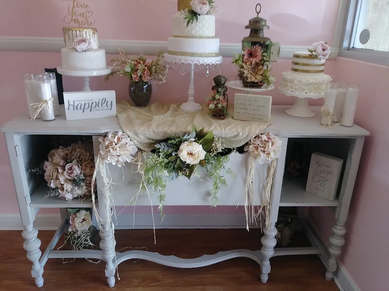 Girl Meets Cakes