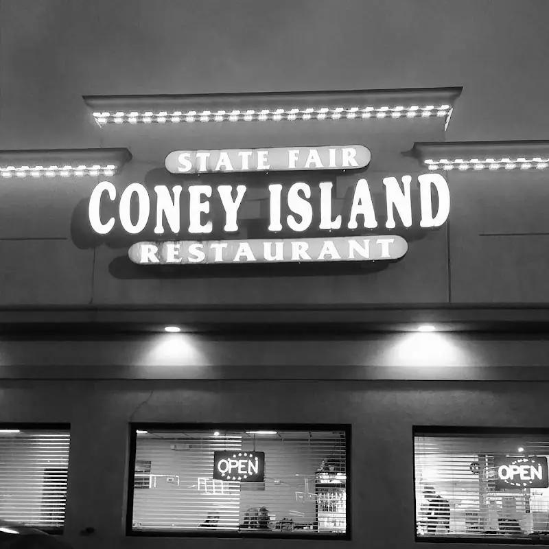 8 oz Ribeye Steak Dinner (served with fries, Texas toast and choice of salad coleslaw or a drink)