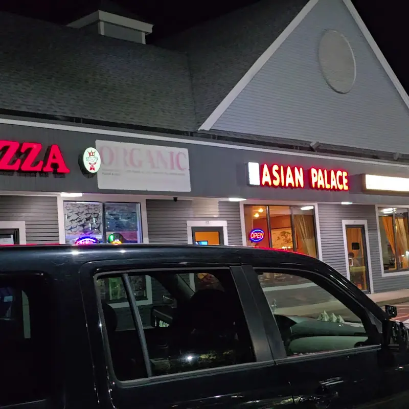 Royal Pizza in Raynham