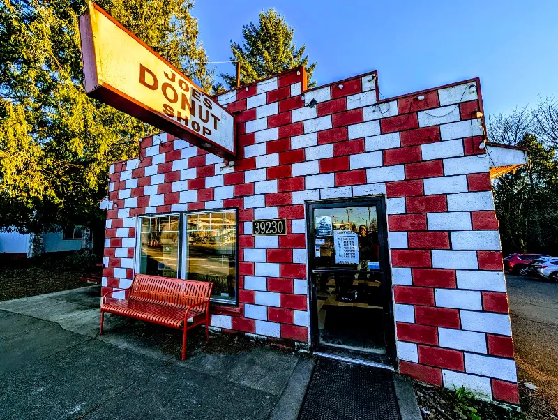 Joe's Donut Shop