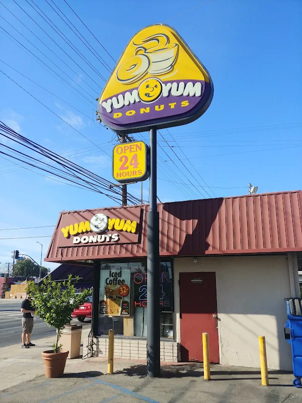 Yum Yum Donuts