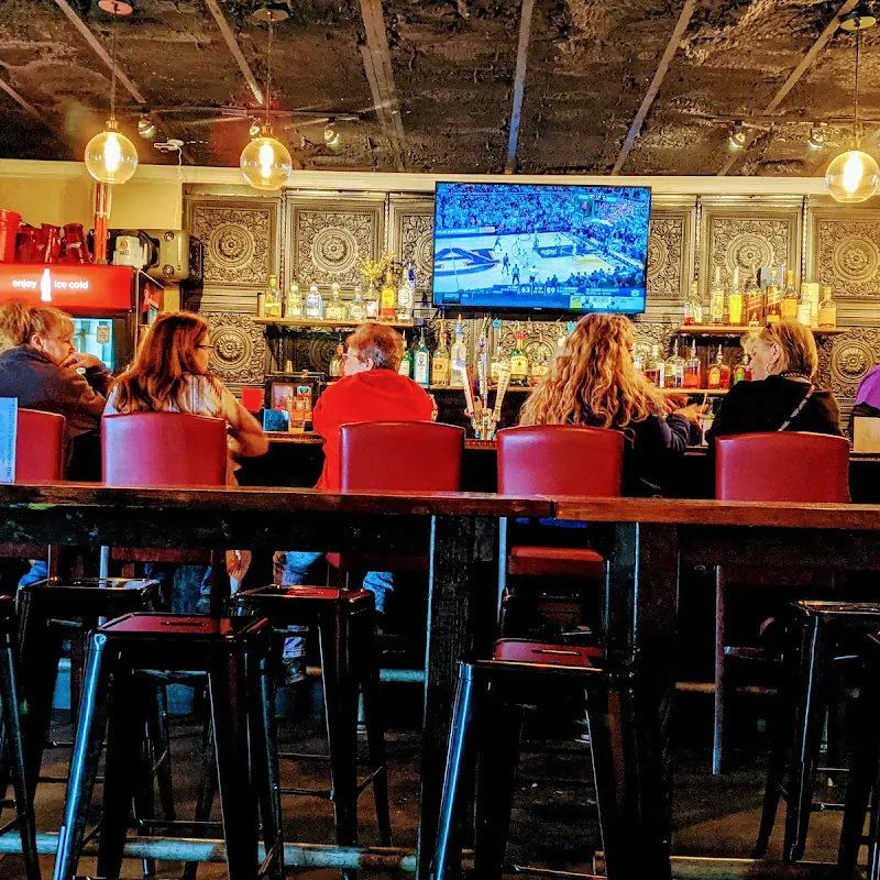 Adrienne's Downtown Bar