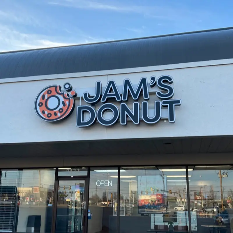Jam's Donut