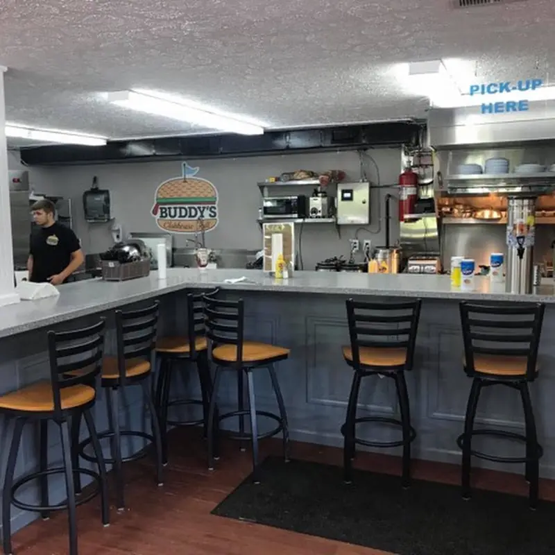 Buddy's Clubhouse Grill at Diamond Links Golf Course