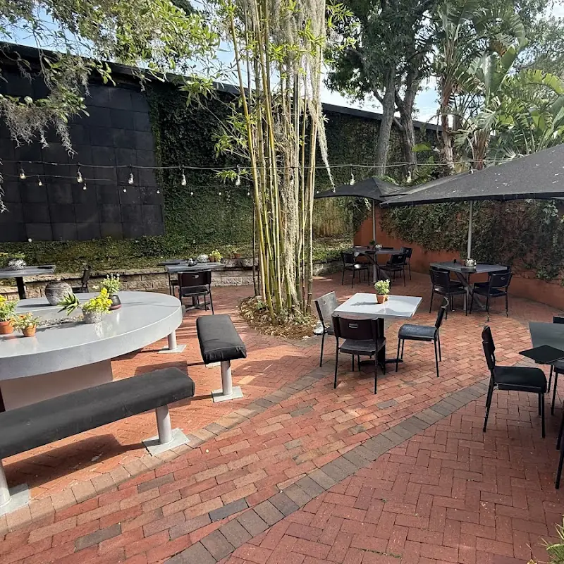 Martini's Organic Restaurant
