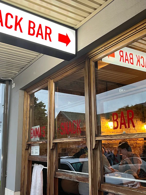 Emma's Snack Bar