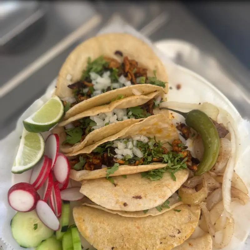 Antojitos Del Centro