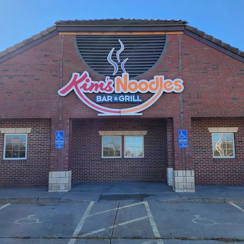 Kim's Noodles Bar & Grill
