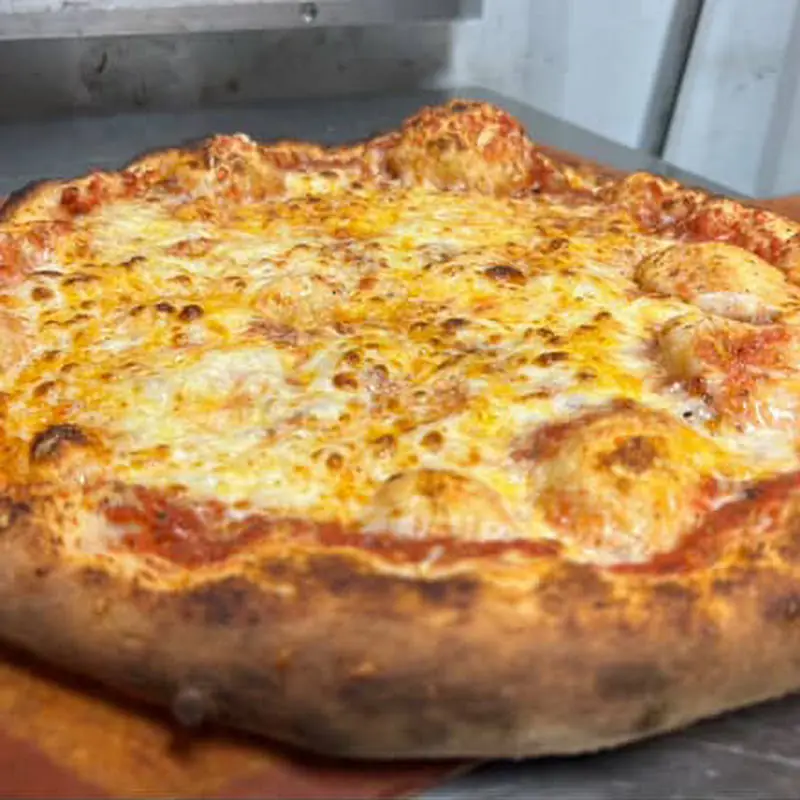 Pipe'n Hot Bomb(Buffalo Chicken Pizza)