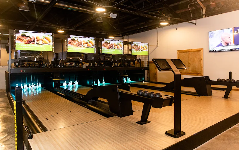 Happy's Sports Lounge