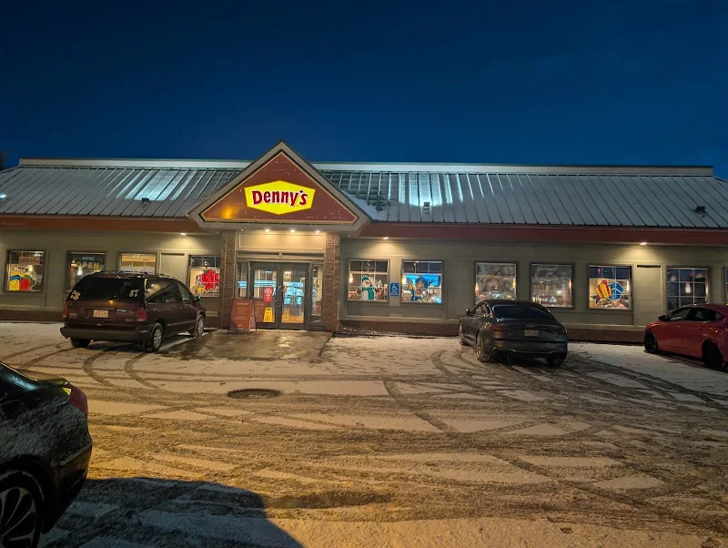 Denny's Restaurant Crowfoot