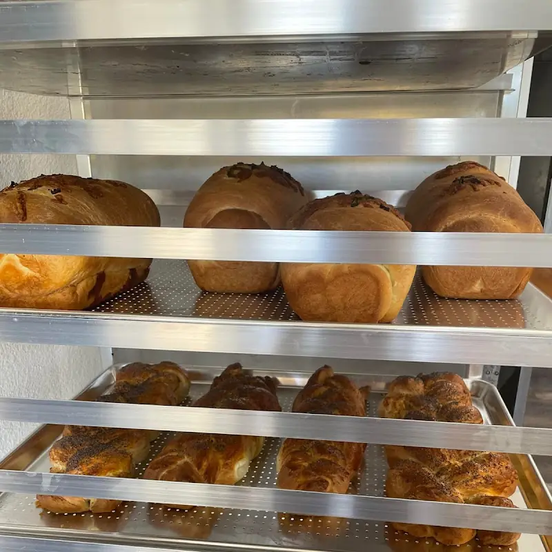 Suz Cookie Jar Rescue Bakery & Bites