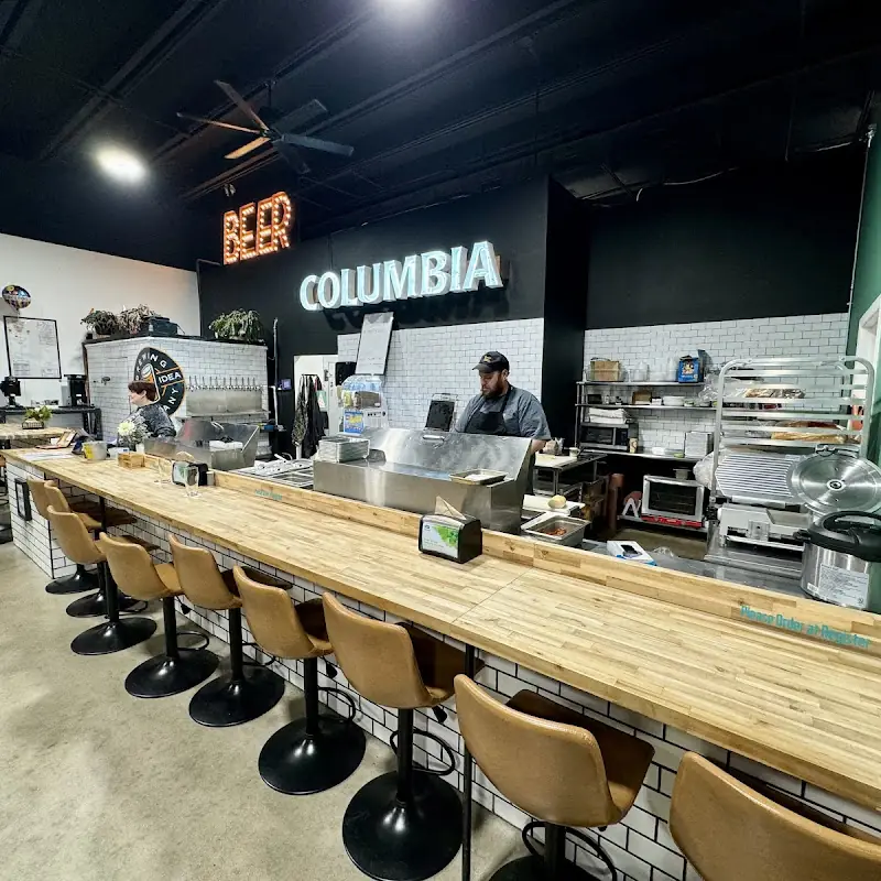 Ollie & Finn's Counter