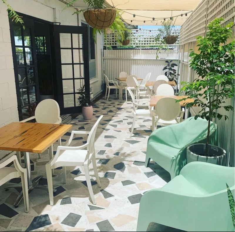 Little Leaves Cafe