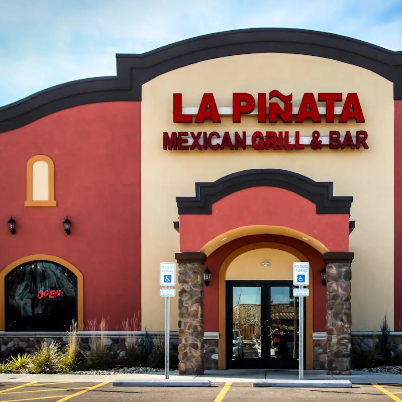 La Piñata Mexican Grill & Bar