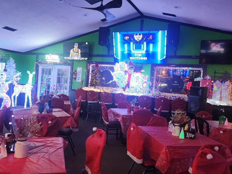 Big Behm’s Sports Bar