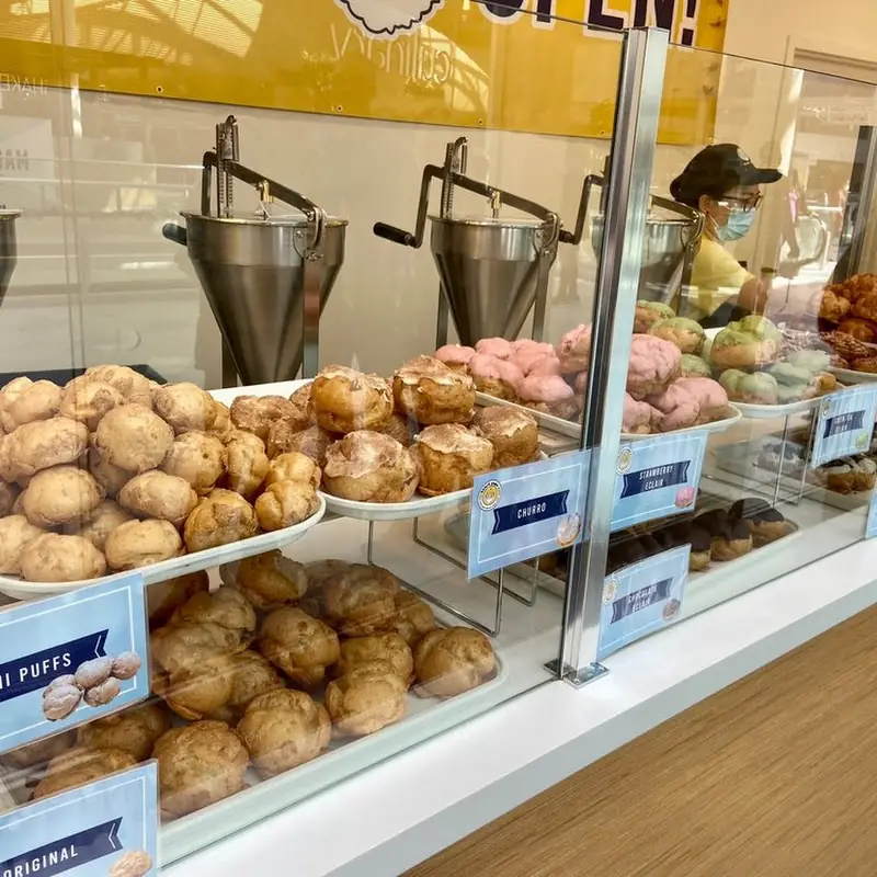 Beard Papa's - [new collab] Basque Cheesecakes!