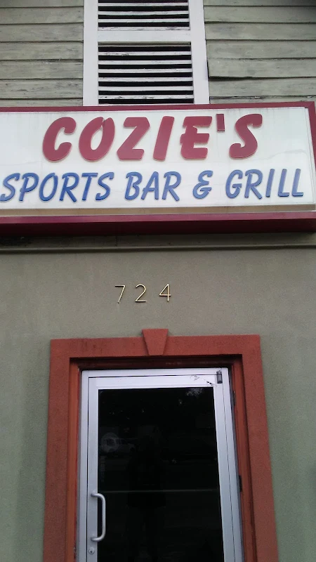 Cozie's Sport Bar & Grill