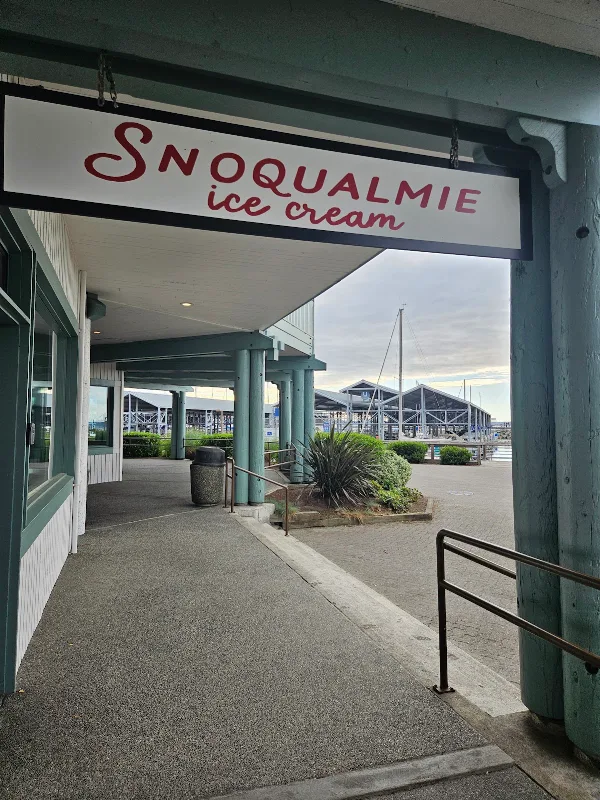 Snoqualmie Ice Cream - Edmonds