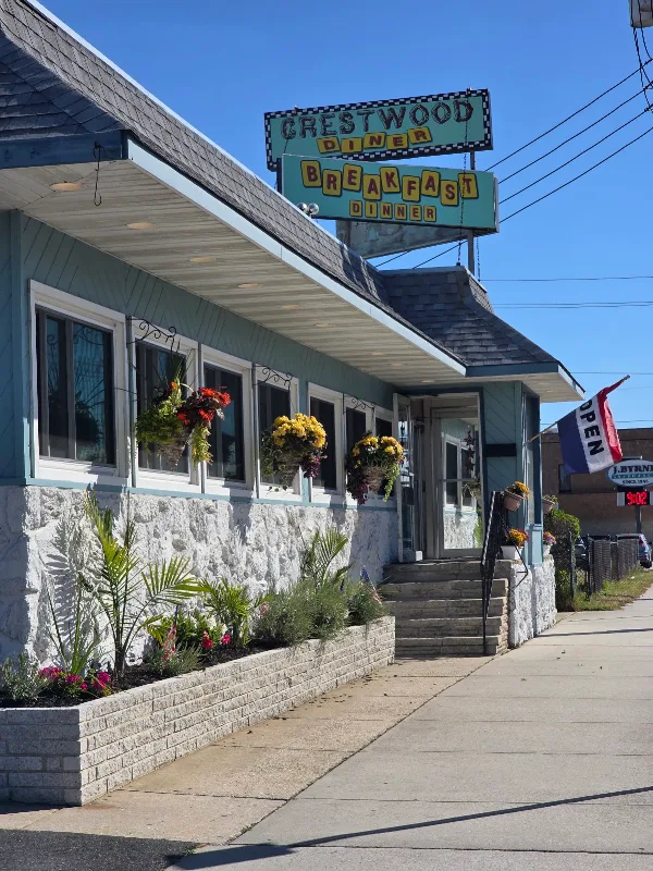 Crestwood Diner