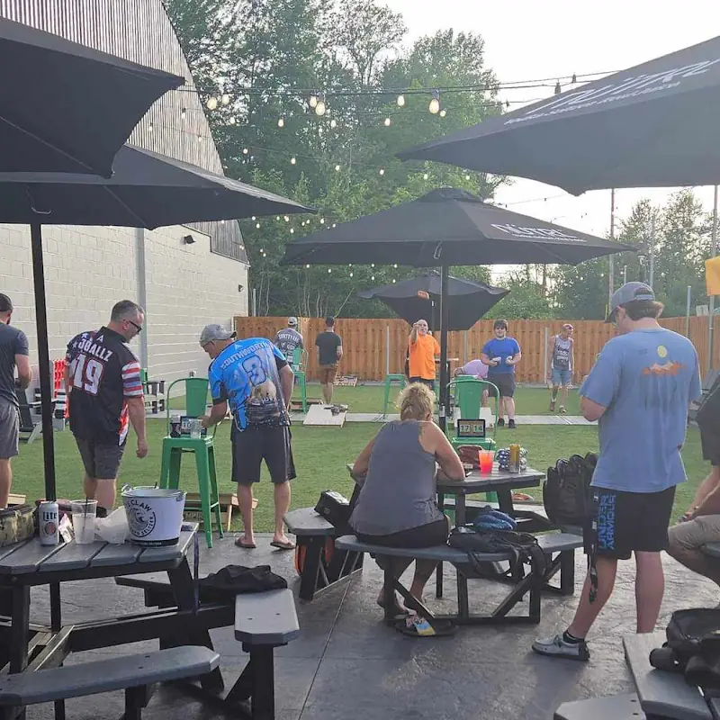 The Yard by The Alley Bar & Grill