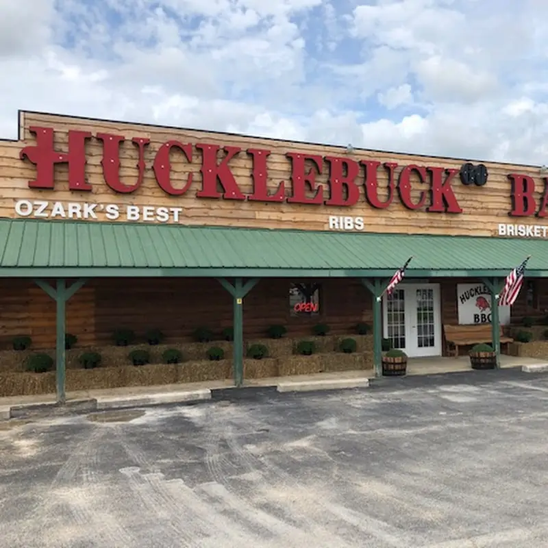 Hucklebuck 60 BBQ
