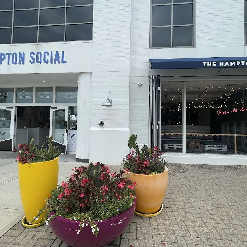 The Hampton Social - Burr Ridge