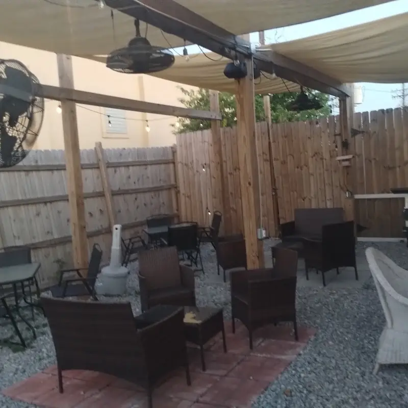 The Smokey Pit | Smoke House Eatery & Bar