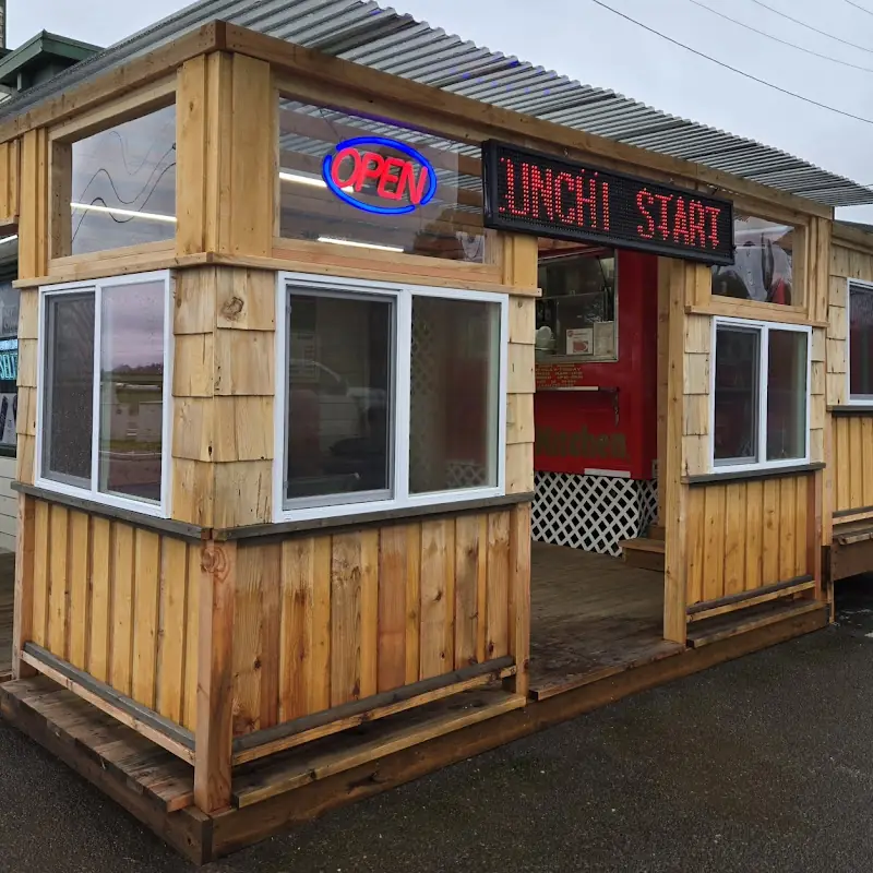 Country Market Deli & Young's Kitchen (Korean Cuisine)