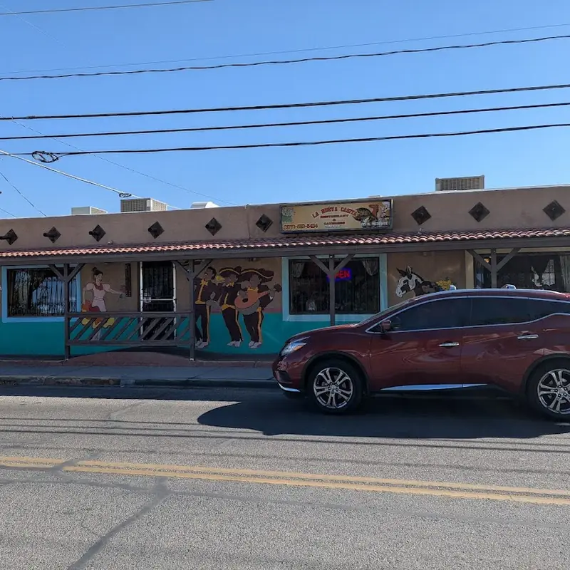 La Nueva Casita Café