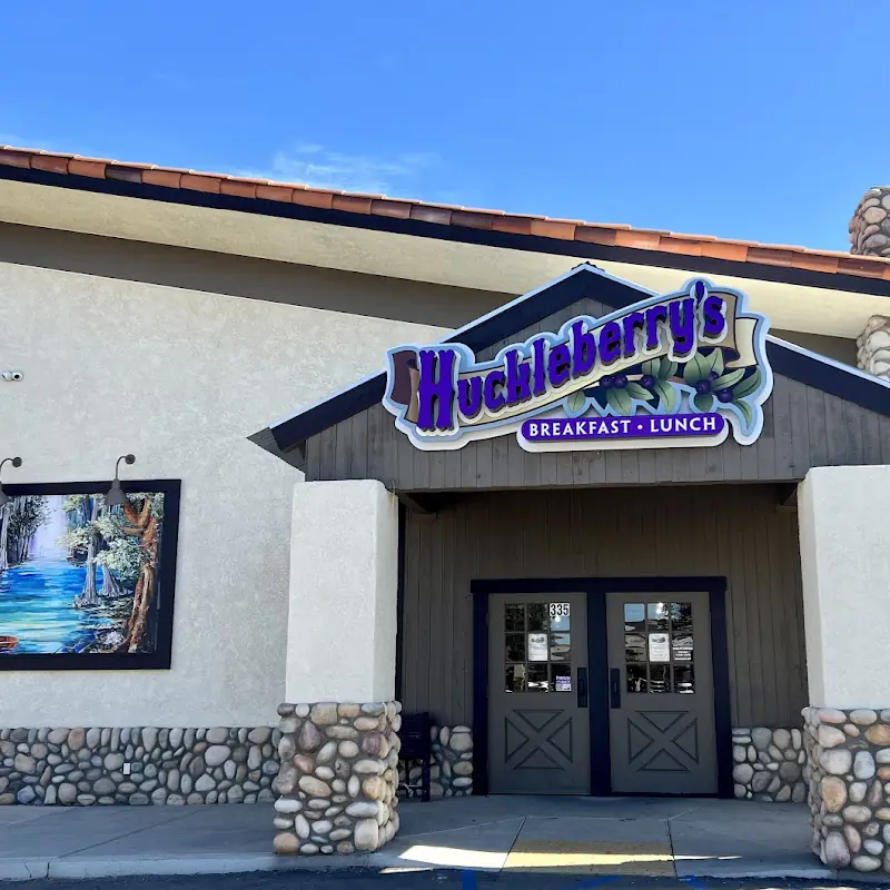 Huckleberry's Breakfast & Lunch