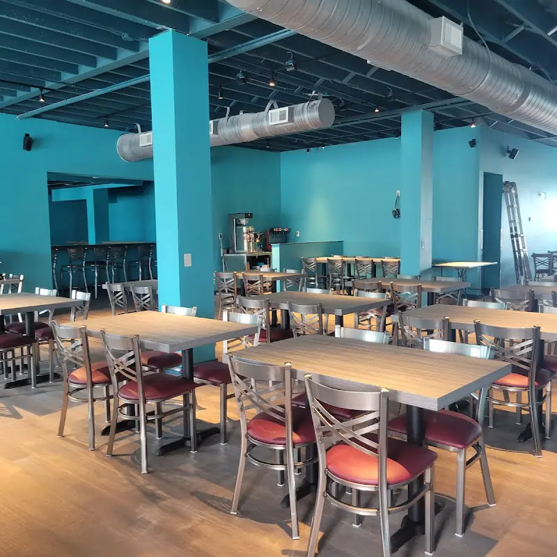 Wahoos Bayside Pub and Grill