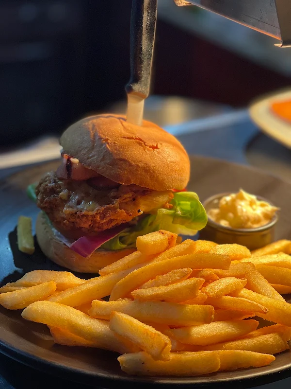 Botanical Bar & Grill
