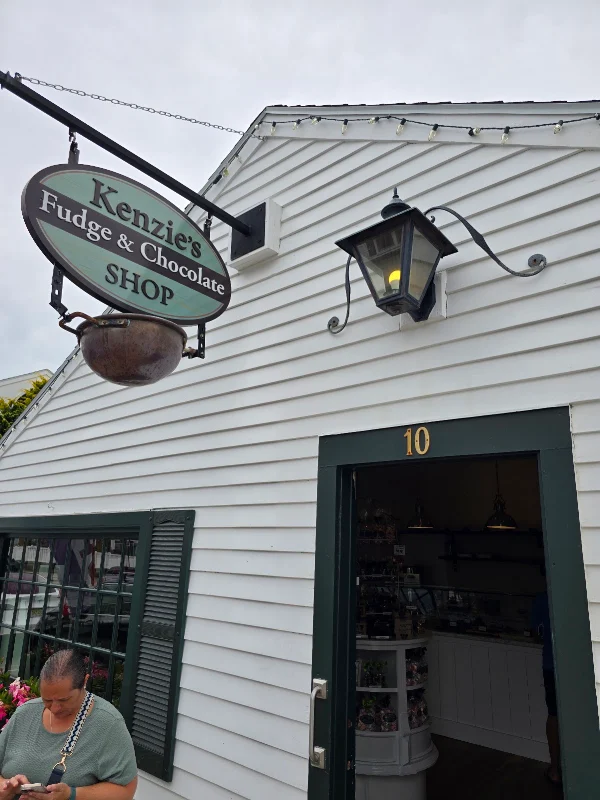 Kenzie's Fudge & Chocolate Shop