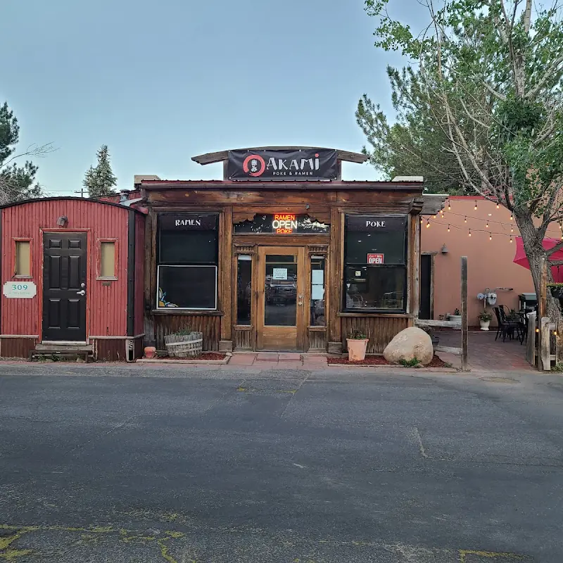 Akami Poke and Noodle Bar