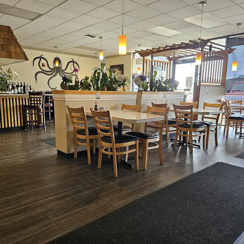 Q Sushi Bar & Kitchen