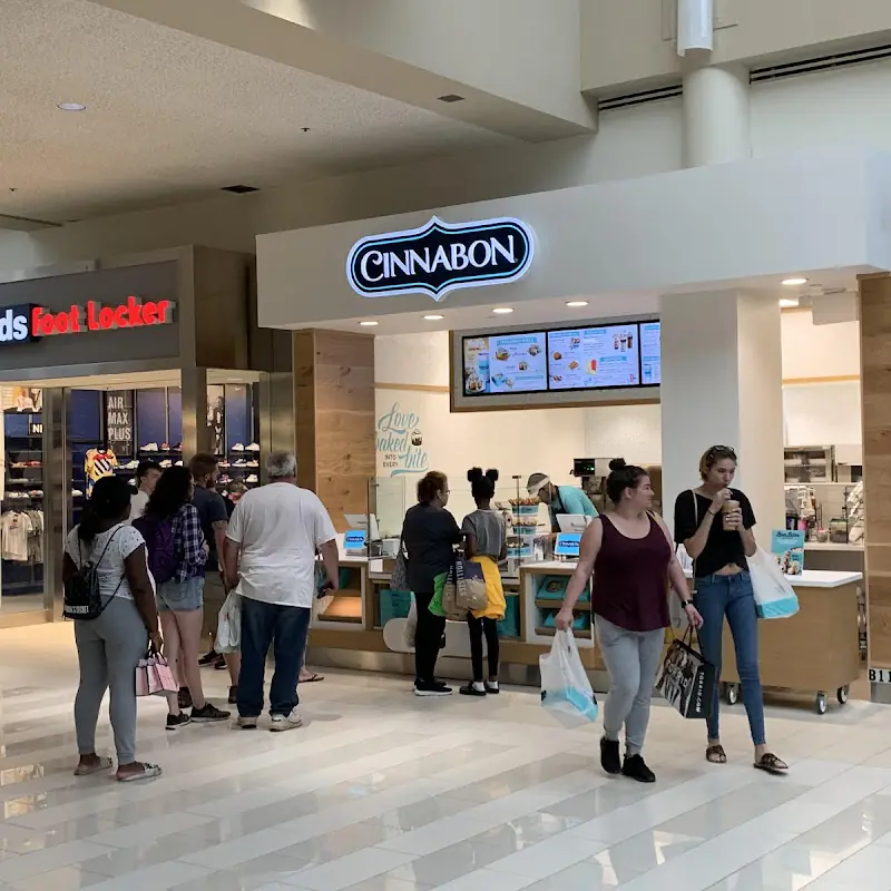 Cinnabon